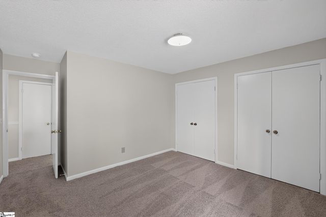 1004 Hollow Oak Drive, Taylors, SC 29687