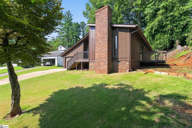 1004 Hollow Oak Drive, Taylors, SC 29687