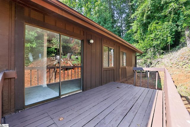 1004 Hollow Oak Drive, Taylors, SC 29687