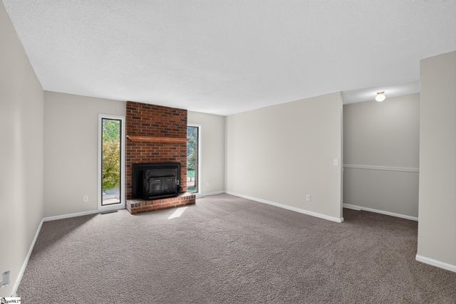 1004 Hollow Oak Drive, Taylors, SC 29687