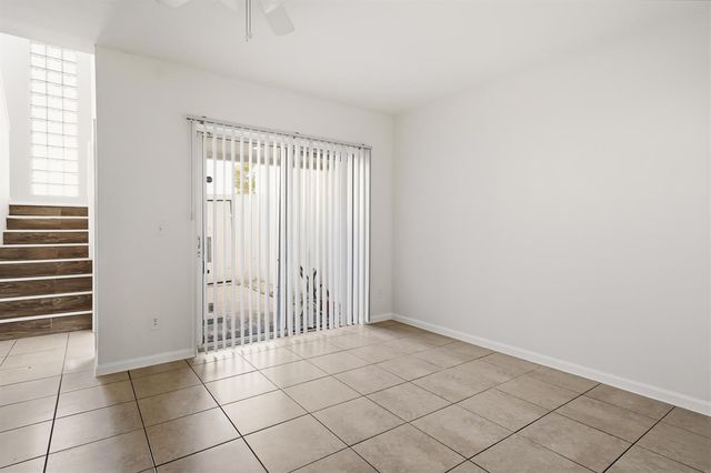 5070 Elmhurst Road F, West Palm Beach, FL 33417