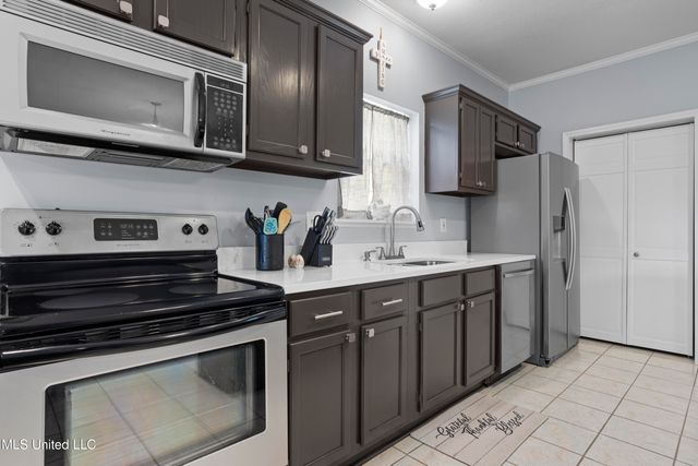 16081 Bill Bond Road, Saucier, MS 39574