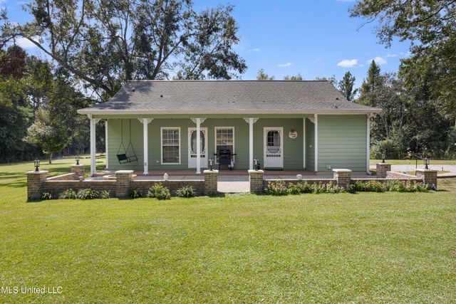 16081 Bill Bond Road, Saucier, MS 39574