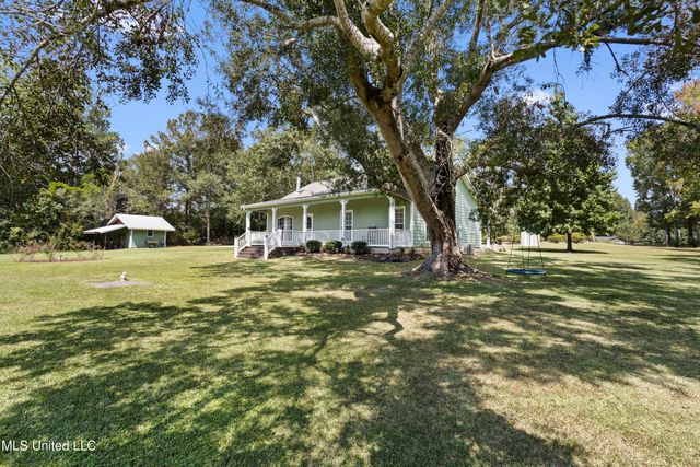 16081 Bill Bond Road, Saucier, MS 39574
