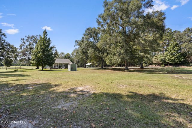 16081 Bill Bond Road, Saucier, MS 39574