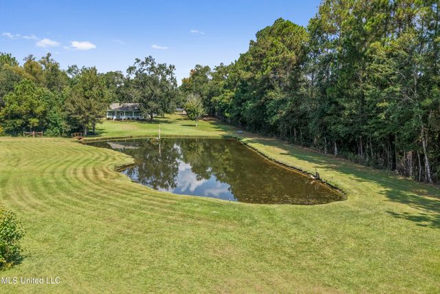 16081 Bill Bond Road, Saucier, MS 39574