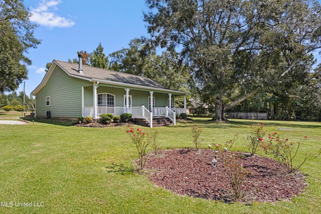 16081 Bill Bond Road, Saucier, MS 39574