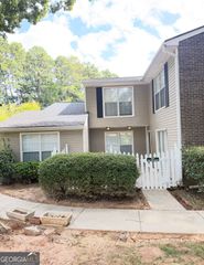 562 Trillum Court SW, Marietta, GA 30008
