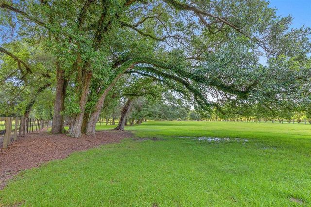 4490 Choupique Road, Sulphur, LA 70665