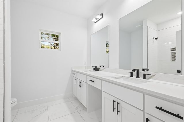 110 Doe Run Road, Gun Barrel City, TX 75156