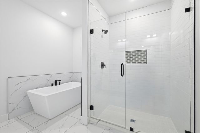 110 Doe Run Road, Gun Barrel City, TX 75156