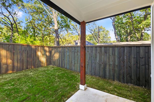 110 Doe Run Road, Gun Barrel City, TX 75156