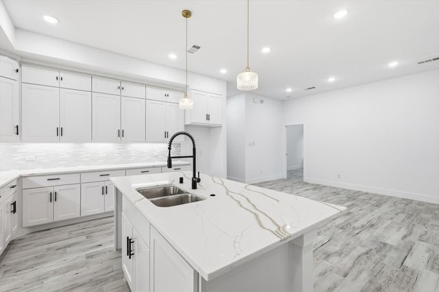 110 Doe Run Road, Gun Barrel City, TX 75156