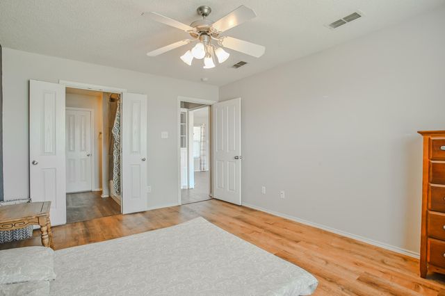 512 N Dover Avenue, Lubbock, TX 79416