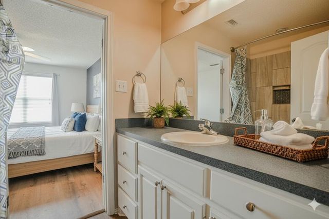 512 N Dover Avenue, Lubbock, TX 79416