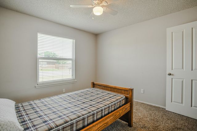 512 N Dover Avenue, Lubbock, TX 79416