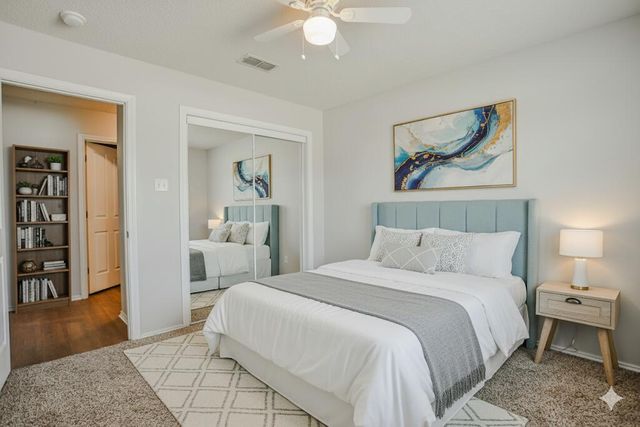 512 N Dover Avenue, Lubbock, TX 79416