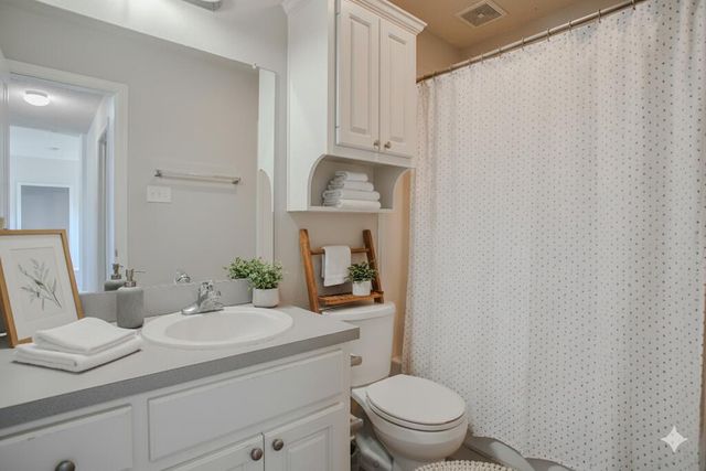 512 N Dover Avenue, Lubbock, TX 79416