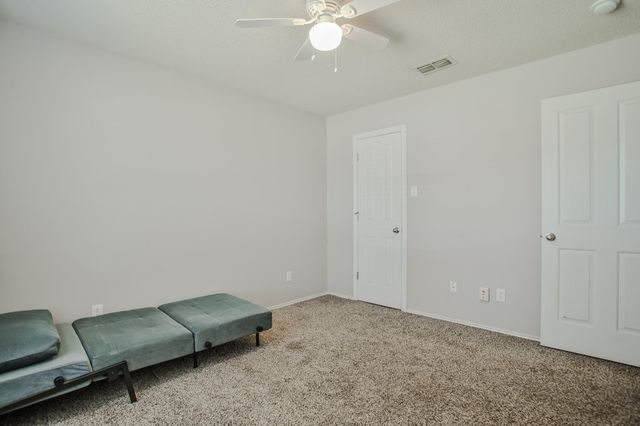 512 N Dover Avenue, Lubbock, TX 79416