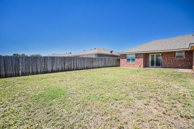 512 N Dover Avenue, Lubbock, TX 79416