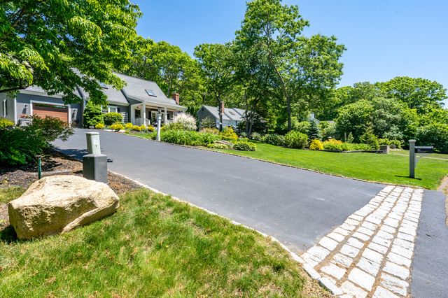 80 Holder Lane, West Barnstable, MA 02668