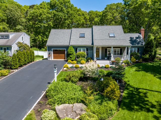 80 Holder Lane, West Barnstable, MA 02668
