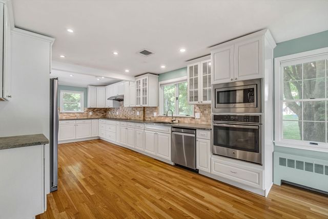 59 Trayer Rd, Canton, MA 02021