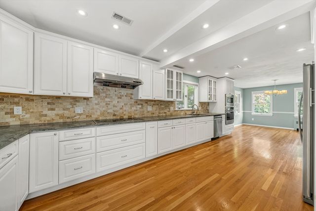 59 Trayer Rd, Canton, MA 02021