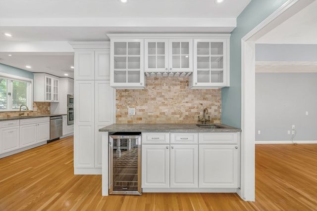59 Trayer Rd, Canton, MA 02021
