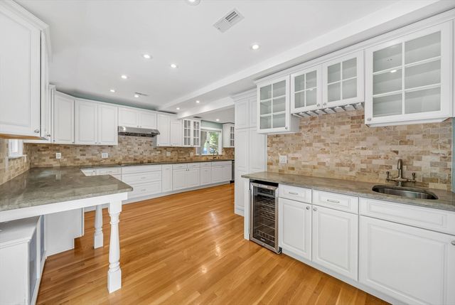 59 Trayer Rd, Canton, MA 02021