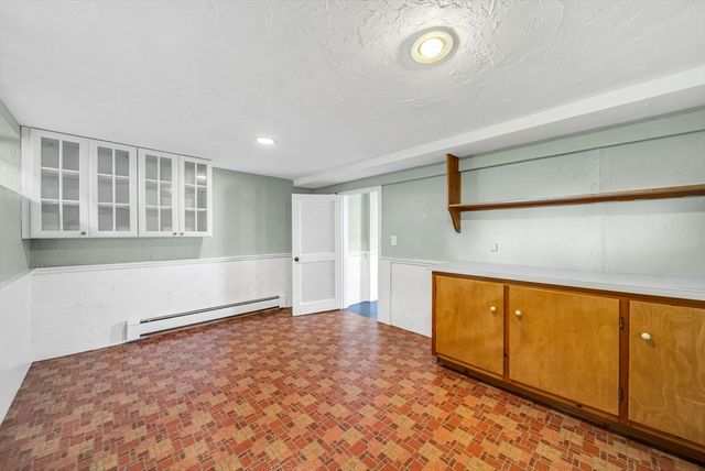 59 Trayer Rd, Canton, MA 02021