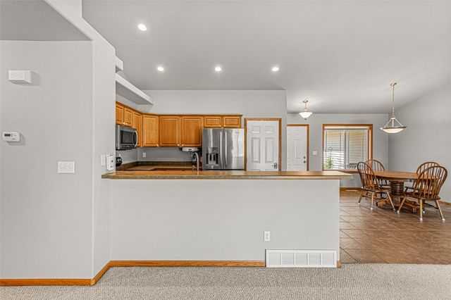 3421 Banar Drive SW B, Cedar Rapids, IA 52404