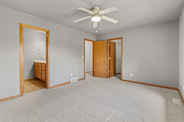 3421 Banar Drive SW B, Cedar Rapids, IA 52404