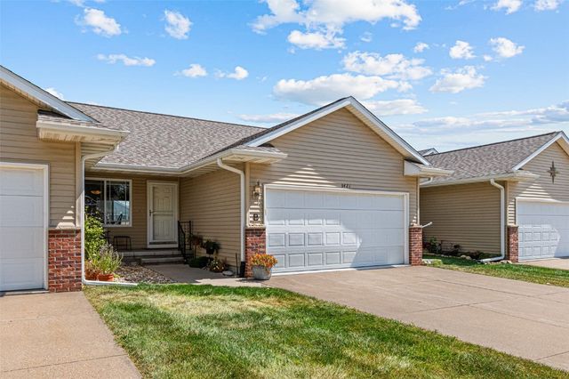 3421 Banar Drive SW B, Cedar Rapids, IA 52404