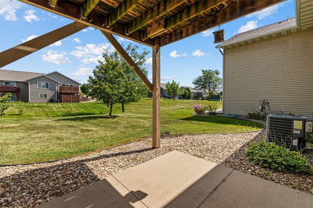 3421 Banar Drive SW B, Cedar Rapids, IA 52404