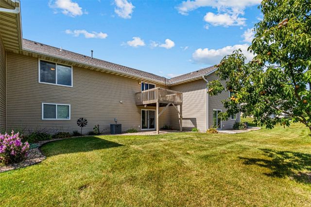 3421 Banar Drive SW B, Cedar Rapids, IA 52404