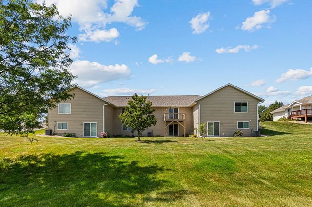 3421 Banar Drive SW B, Cedar Rapids, IA 52404