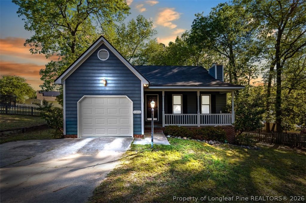 1205 Crossbend Court, Fayetteville, NC 28314