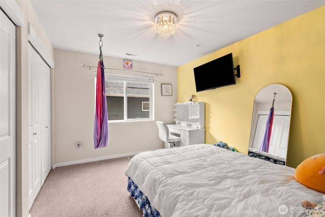 2829 82nd Avenue Ct E, Puyallup, WA 98371