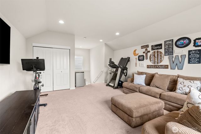 2829 82nd Avenue Ct E, Puyallup, WA 98371