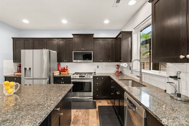 2829 82nd Avenue Ct E, Puyallup, WA 98371