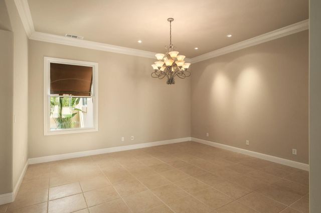 1368 E Waldon Way, Fresno, CA 93730