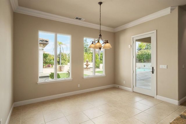 1368 E Waldon Way, Fresno, CA 93730