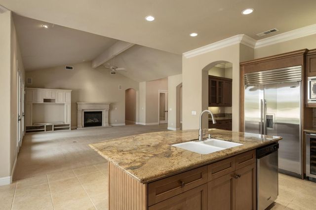 1368 E Waldon Way, Fresno, CA 93730