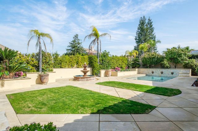 1368 E Waldon Way, Fresno, CA 93730