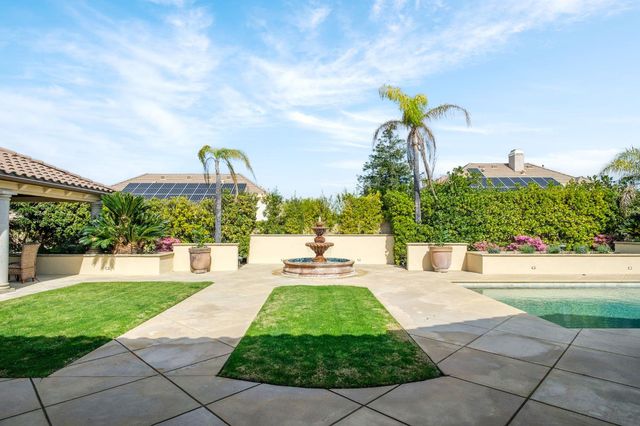 1368 E Waldon Way, Fresno, CA 93730