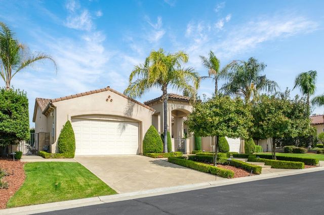 1368 E Waldon Way, Fresno, CA 93730