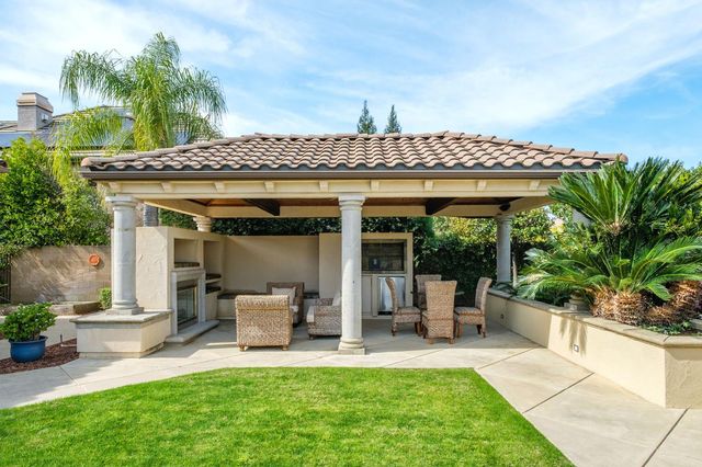 1368 E Waldon Way, Fresno, CA 93730