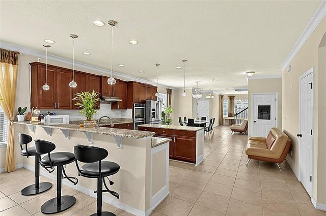 2001 RED BLUFF AVENUE, Apopka, FL 32712