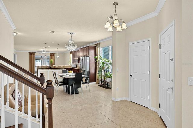 2001 RED BLUFF AVENUE, Apopka, FL 32712